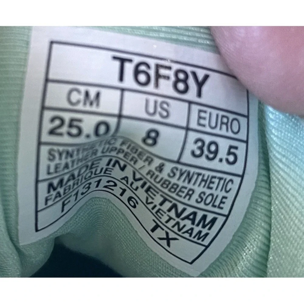 Asics put your